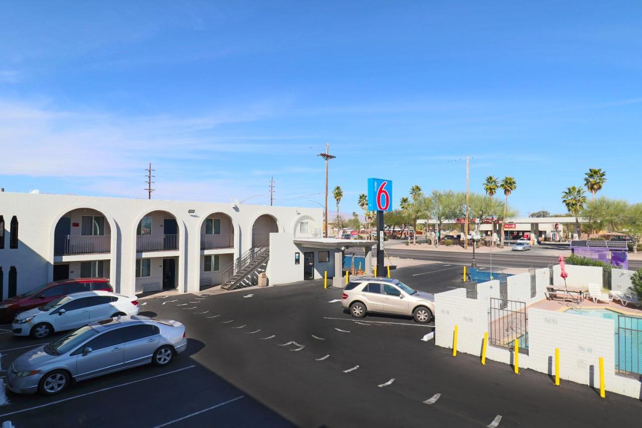 Motel 6 Tucson, Az - East Williams Center Zewnętrze zdjęcie